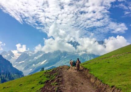 Pathankot to Kashmir Great Lakes Trek Tour